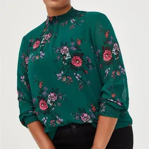 Torrid Green Floral Georgette Smocked Mock Neck Blouse Size 2‎ 2X 18/20 thumbnail 1