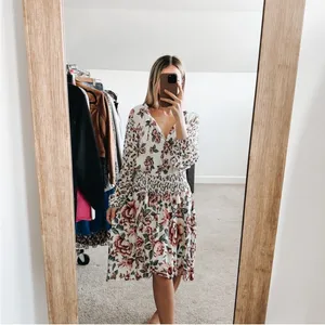Farm Rio x Anthropologie Anabela Smocked Floral Dress Size XS thumbnail 3