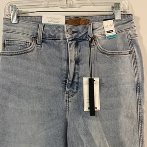 Judy Blue Light Wash Wide Leg Jeans - Pale Blue thumbnail 4