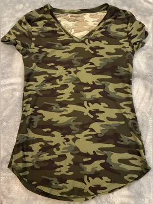 Women’s No Boundaries Brand Classic Camouflage V-Neck Tee - Olive Green Size S thumbnail 1