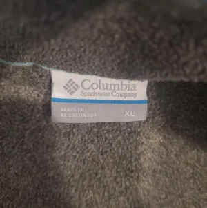 Columbia fleece pullover in gray and light blue 1/4 snap button size XL… thumbnail 2