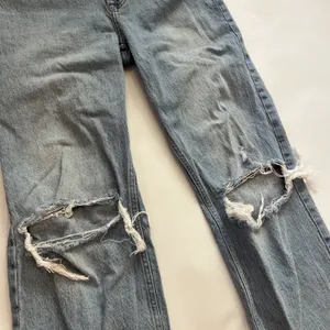 Abercrombie Fitch High Rise 90s Relaxed Jeans 28 / 6R thumbnail 3