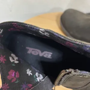 Teva‎ Foxy Ankle Boots Women 7 Olive Leather Waterproof Floral Stacked Heel thumbnail 7