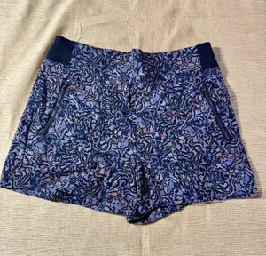 Athleta Women’s Size 10 Printed Hiking Shorts Zip Pockets Stretch Activewear thumbnail 12