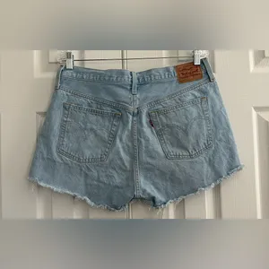 Levi’s denim distressed 501 shorts size 33 thumbnail 2
