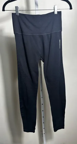 L4. Gymshark Energy Seamless Black High Waist Leggings Eyelet XS/S Measurements thumbnail 1