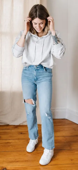 Abercrombie & Fitch | '90s Straight Ultra High Rise Distressed Denim Jeans Blue thumbnail 1