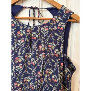 Loft Blue Floral Tie‎ Back Tank Top Size Large thumbnail 3