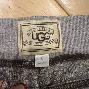 Ugg Sweatpants thumbnail 2