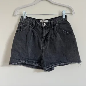 Reformation Isabelle Pleated Short Size 25 Black Denim High Waisted Jean thumbnail 2