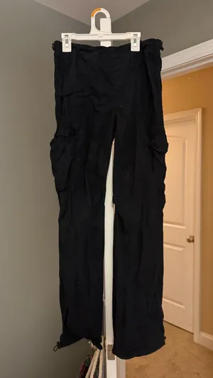 Aeropostale Black Cargo Pants thumbnail 1