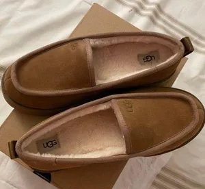 UGG Platforms thumbnail 2