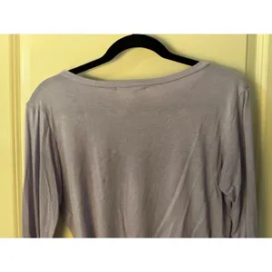Gaze Purple Thin Longsleeve Knot Top Women'x Sz Medium thumbnail 5