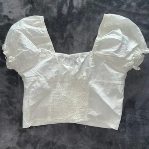 Princess Polly Abe Crop Top in Lemon Size 2 New with tag thumbnail 8