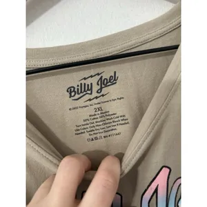 Billy Joel World Tour 1984 Women's Graphic Music T-Shirt 2XL Beige Short Sleeve thumbnail 4