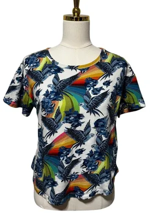 Farm Rio for Anthropologie Aves Graphic Tee Rainbow Macaw Floral Size Medium thumbnail 1