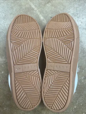 Reef Lay Day Dawn Sneakers in White/Offwhite w gum sole Size: 7 thumbnail 9