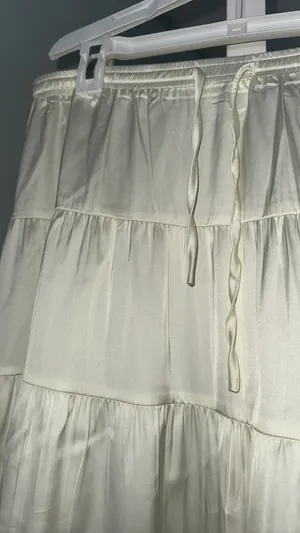 LIONESS NWT Satin Maxi Skirt thumbnail 2