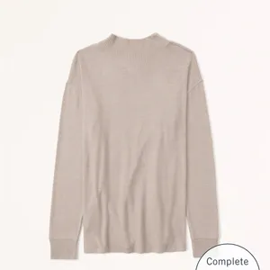 Abercrombie Women’s Mock Neck Tee thumbnail 2