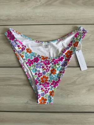 Bright Swimwear Capri Citrus Floral Bottom White Medium NWT thumbnail 4