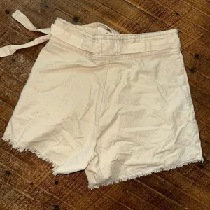Free People beige high rise 100% cotton beachy tie waist shorts thumbnail 2
