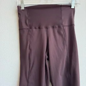 Nike Dri Fit Yoga Luxe Ribbed High Rise Brown Compression Leggings Size Small thumbnail 3