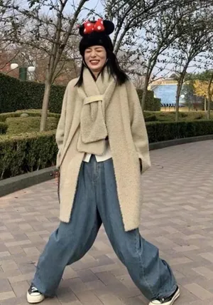 Wool Coat Size M thumbnail 4