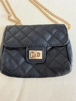 Black Quilted Chain-Shoulder Crossbody Bag thumbnail 2