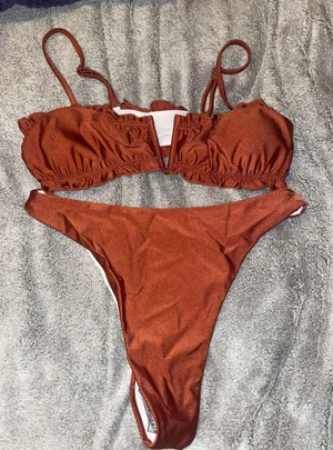 Ladies Swimsuit thumbnail 1