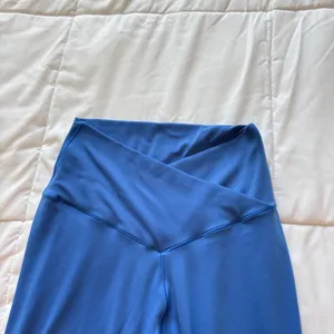 OFFLINE by Aerie Real Me Crossover 7/8 Leggings Blue High Rise V-Waist Medium thumbnail 3