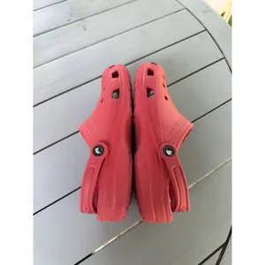 Crocs Classic Clogs Red Slip On Shoes Men 9 Women 11 Unisex Lightweight Comfort thumbnail 6