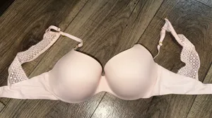 Victoria’s Secret bra thumbnail 1