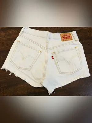 Levi’s 501 Distressed Women’s Light Wash Button Fly Shorts-Size 26 thumbnail 10