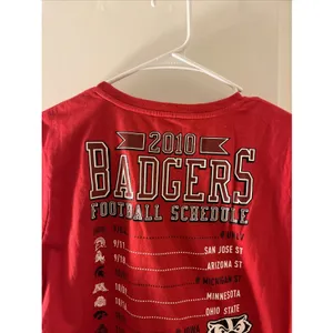 Wisconsin Badgers 2010 Football Schedule T-Shirt G-III For Her Red Womens Size M thumbnail 9