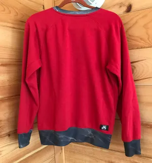 Nike ESSENTIAL RED/BLACK  GRAPHIC SWEATSHIRT PULLOVER thumbnail 4