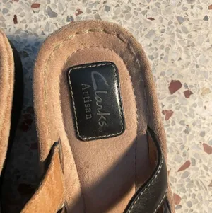 Clarks Artisan Black Leather Flower Sandal Sz 8.5 thumbnail 3
