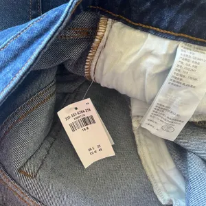 NWT! Hollister Dark Wash Low-Rise Dad Jean Outer Ankle Slit Size 19R W34 L31 thumbnail 4