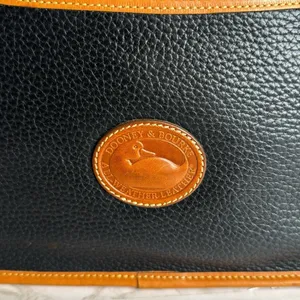 Dooney & Bourke Vtg equestrian blk Pebbled Leather with Brown Trim crossbody thumbnail 6
