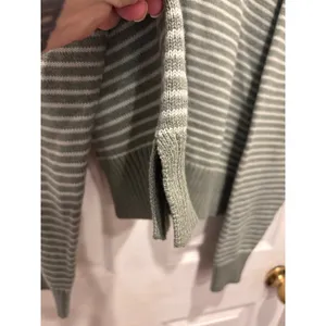 New Universal Thread Womens Large Sage Green‎ Striped Collared Pullover Sweater thumbnail 5
