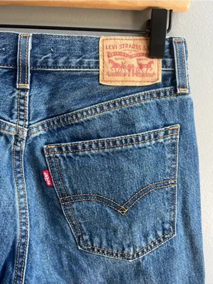 Levi's Women's Low Pro Relaxed Fit Straight Leg Jeans Denim Classic Size 25 thumbnail 5