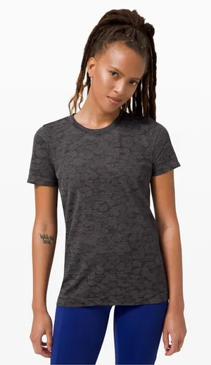 Lululemon Breeze By Short Sleeve Size 8 thumbnail 1