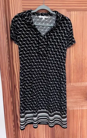 Max Studio Black and White Geometric Dress thumbnail 1