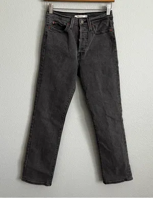 Levi’s Grey Wedgie Straight Fit Jeans. Size 27. thumbnail 1