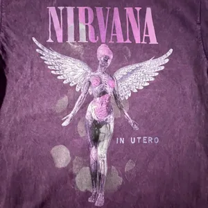 Nirvana T-Shirt Women M Purple In‎ Utero Live 93 Tour Graphic Mineral Wash Tee thumbnail 3