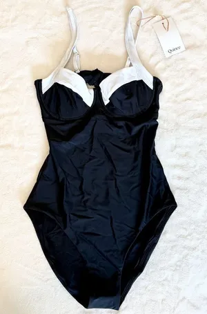NWT Quince Black and White Italian Underwire One-Piece Swimsuit - Med thumbnail 1