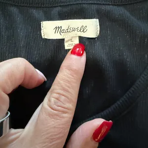 🖤 Madewell Ribbed Henley Tee Black Size Large thumbnail 2