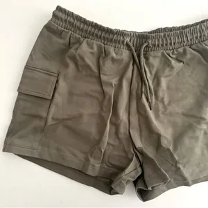 Gymshark M Cargo Pocket Shorts thumbnail 3