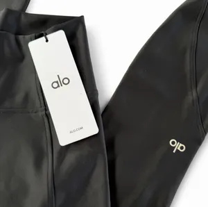 ALO Yoga Airlift fine line leggings 7/8 thumbnail 2