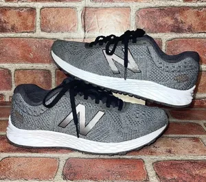 Pre-Owned New Balance Fresh Foam Arishi WARISSO1 Gray Running Sneakers Size 8.5 thumbnail 1