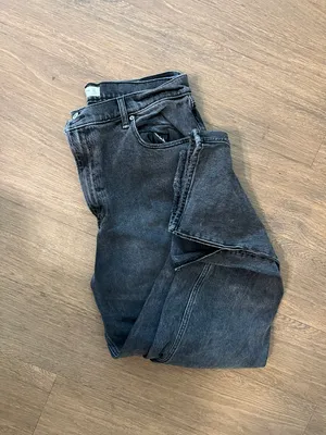 Abercrombie Jeans Ultra High Rise 90s Slim Straight Jean thumbnail 1